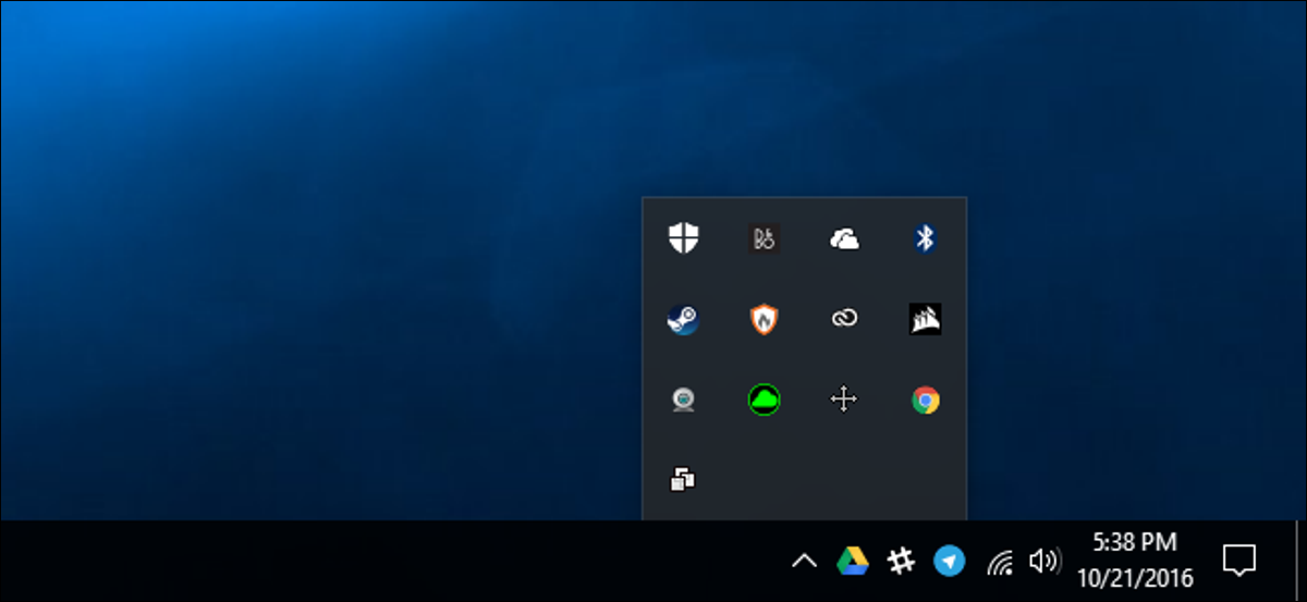 Cómo personalizar y ajustar los iconos de la bandeja del sistema en Windows
